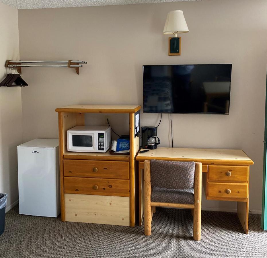 Green Creek Inn And Rv Park Wapiti Dış mekan fotoğraf
