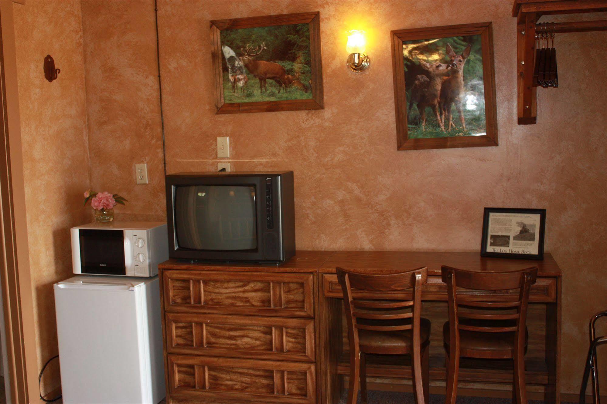 Green Creek Inn And Rv Park Wapiti Dış mekan fotoğraf