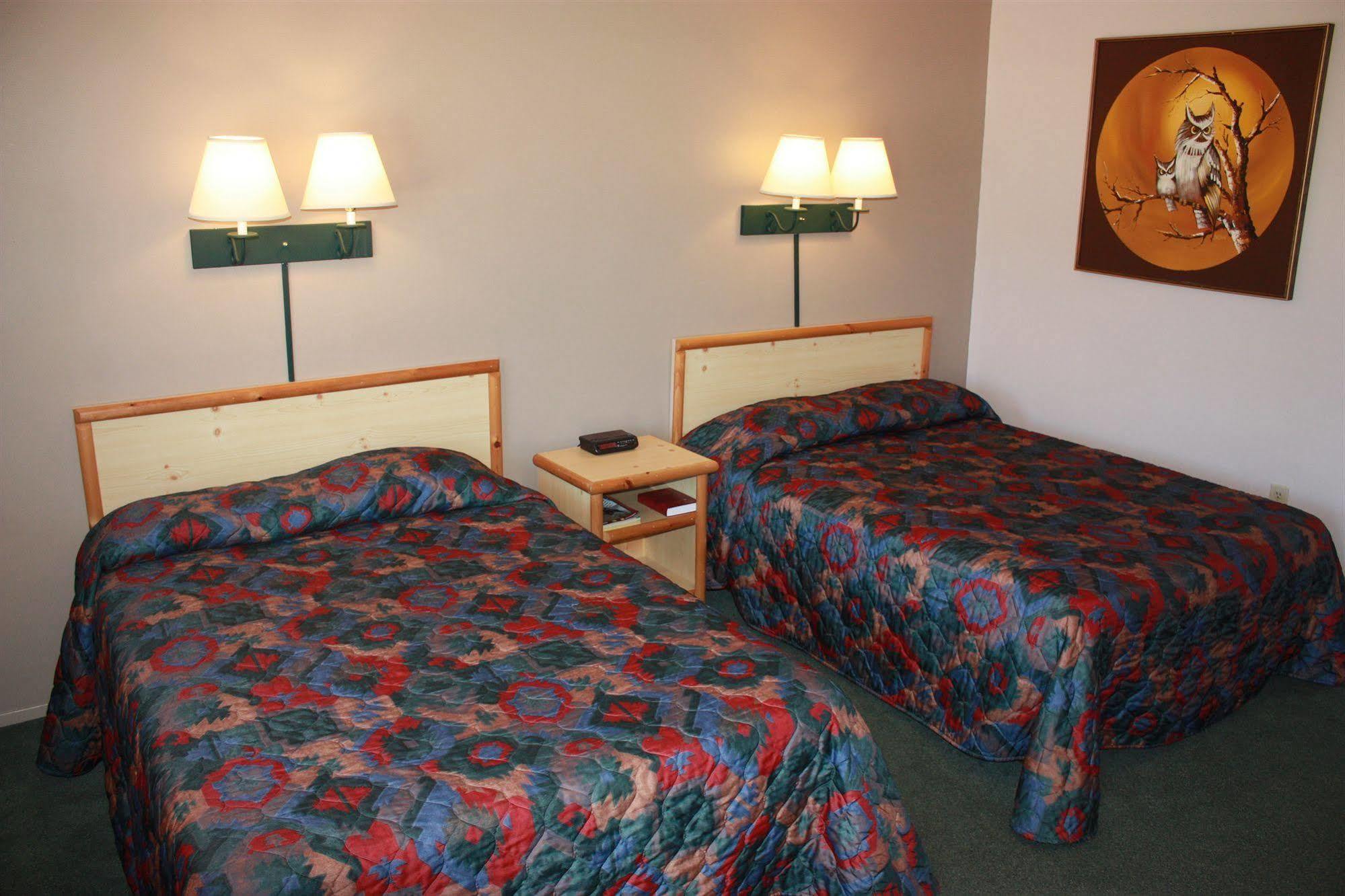 Green Creek Inn And Rv Park Wapiti Dış mekan fotoğraf